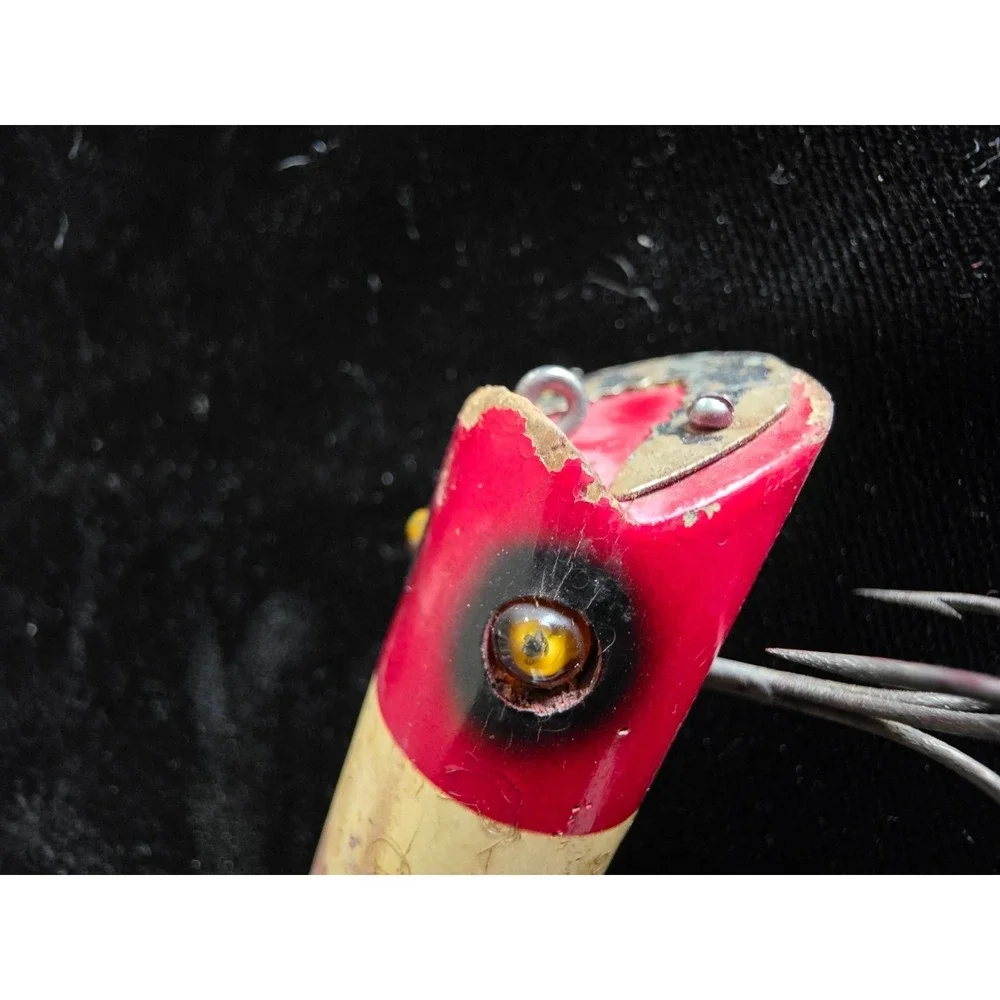 Vintage Heddon Lucky 13 Fishing Lure Unisex OS Red Head White Body Wood Plug